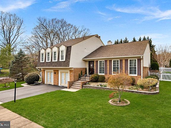 4th image of 6208 Ormandy Dr