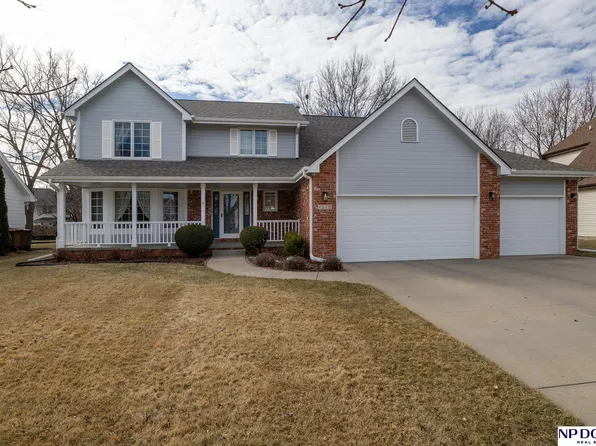 4517 Eagle Ridge Rd, Lincoln, NE 68516