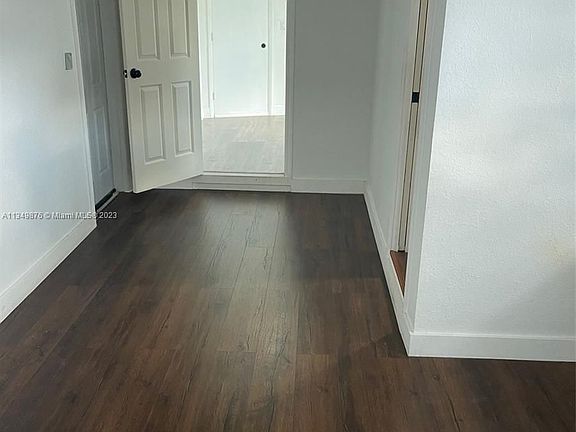 3rd image of 20221 SW 115th Ave #1
