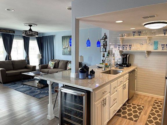 5th image of 200 Padre Blvd #1201