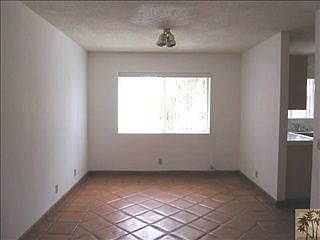5th image of 2288 N Aurora Dr