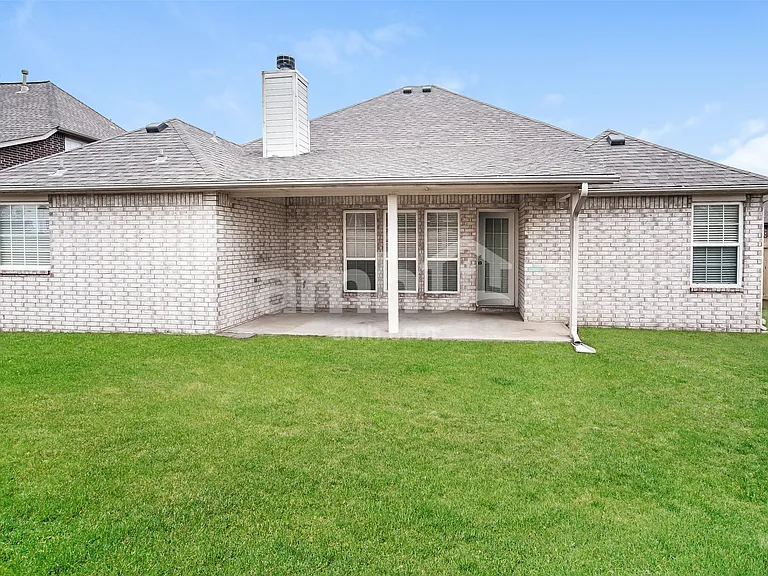 2401 S 10th St E — Photo 16