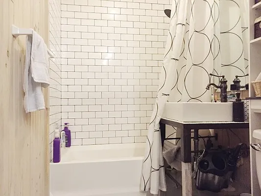 Rented by In Haus LLC | media 2