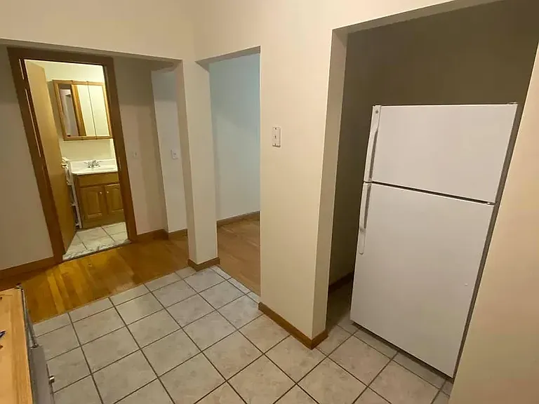 80 Hampshire St #3 — Photo 3