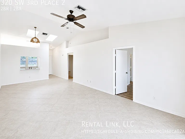 320 SW 3rd Pl #2 — Photo 8