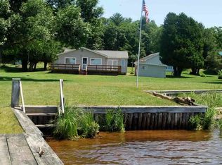 42219 N Bootjack Rd, Lake Linden, MI 49945