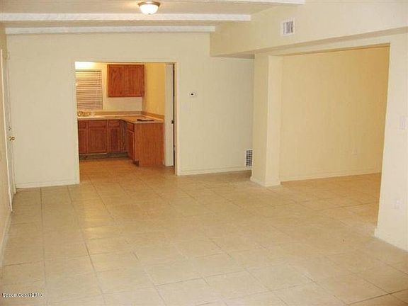 4th image of 1500 Kings Ct