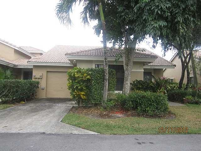 1st image of 9912 61st Way S APT E