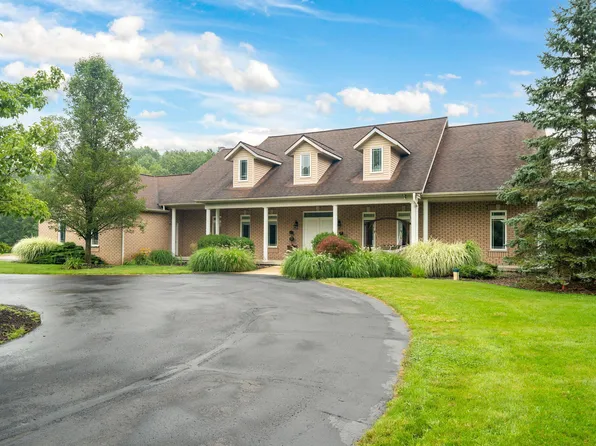 5578 Wing Ave SE, Kentwood, MI 49512