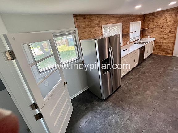 3rd image of 329 Hancook Rd