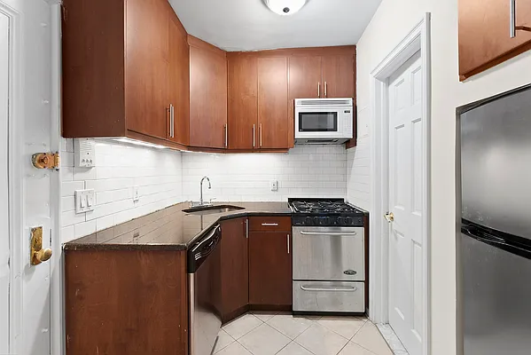 31 East 20th Street #2F