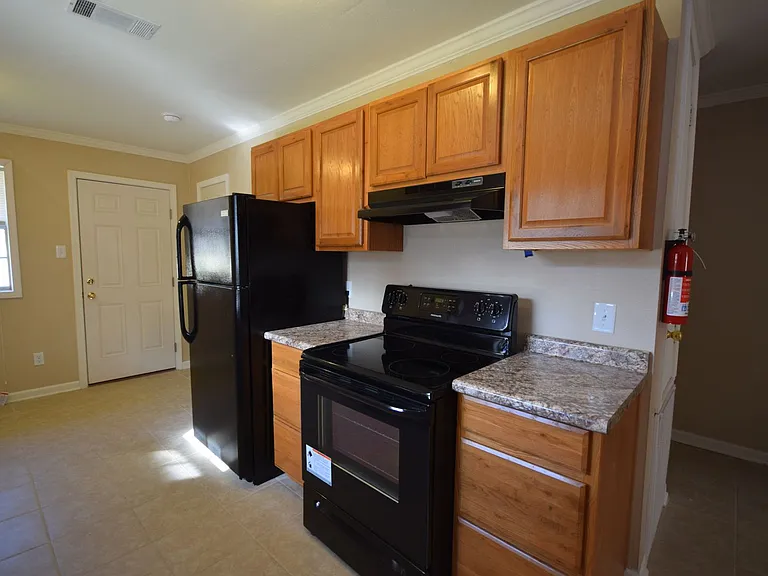 132 Wilson St — Photo 8
