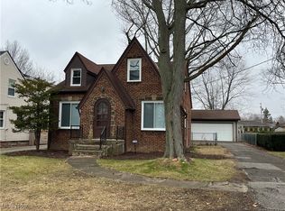 2745 Wagar Rd, Rocky River, OH 44116