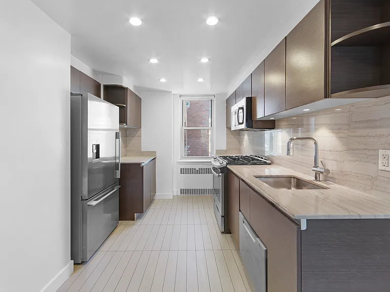 41 Park Ave #15H — Photo 7