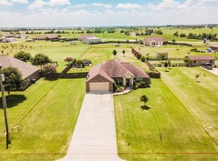 5364 Colony Dr, Sealy, TX 77474