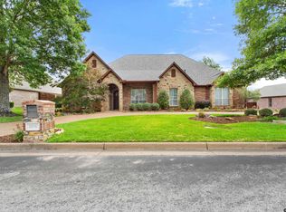 2318 Kingsmill Cir, Tyler, TX 75703