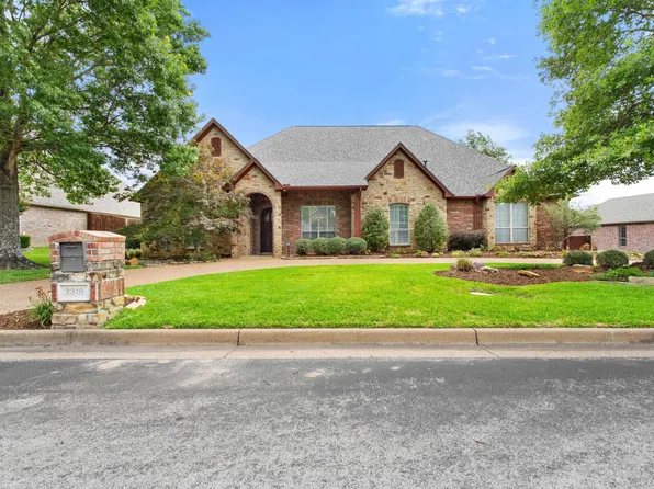 2318 Kingsmill Cir, Tyler, TX 75703