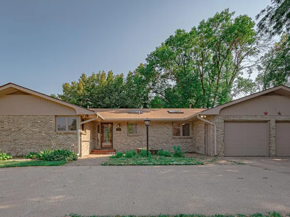 518 E 32nd St, South Sioux City, NE 68776