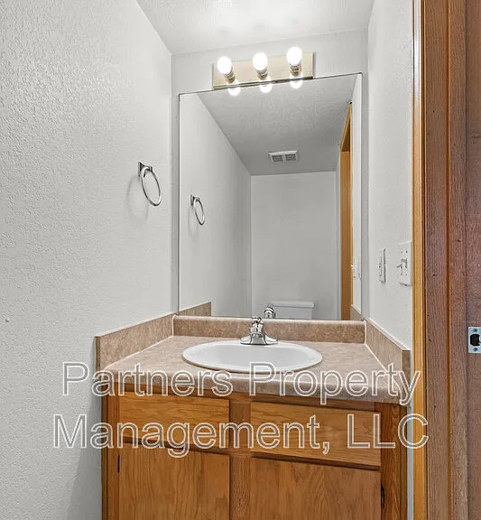 888 S Curtis Ave #1 — Photo 13