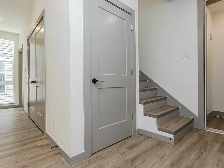 4001 Roseland Ave — Photo 33