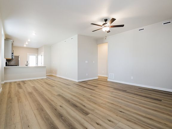 4th image of 9468 Yampa St