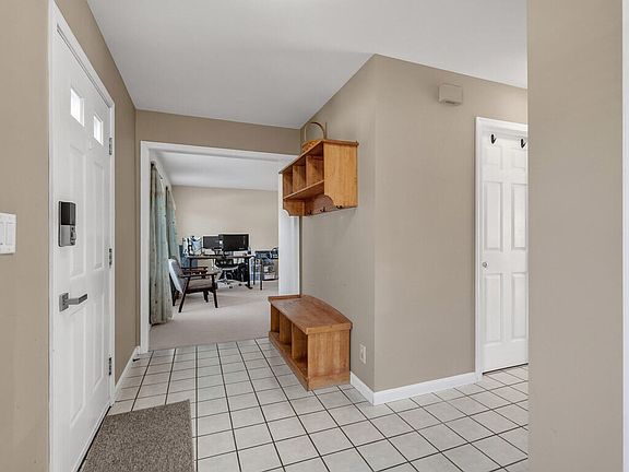 2nd image of 3322 Kingsburg Ct
