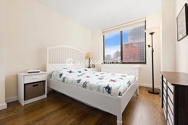 Rented by NY Casa Group | media 5