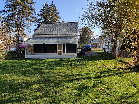 5th image of 3395 Curwood St
