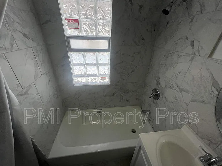3284 N 30th St — Photo 20