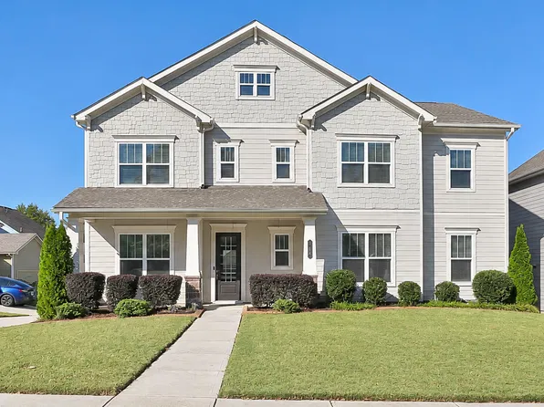 175 Concord Ct, Fayetteville, GA 30214