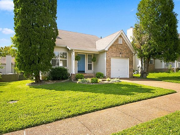 3rd image of 2306 Surrey Ln