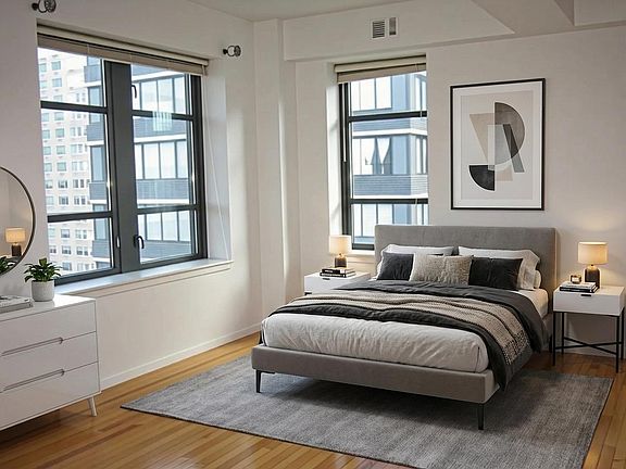 3rd image of 43 W 61st St APT 22H