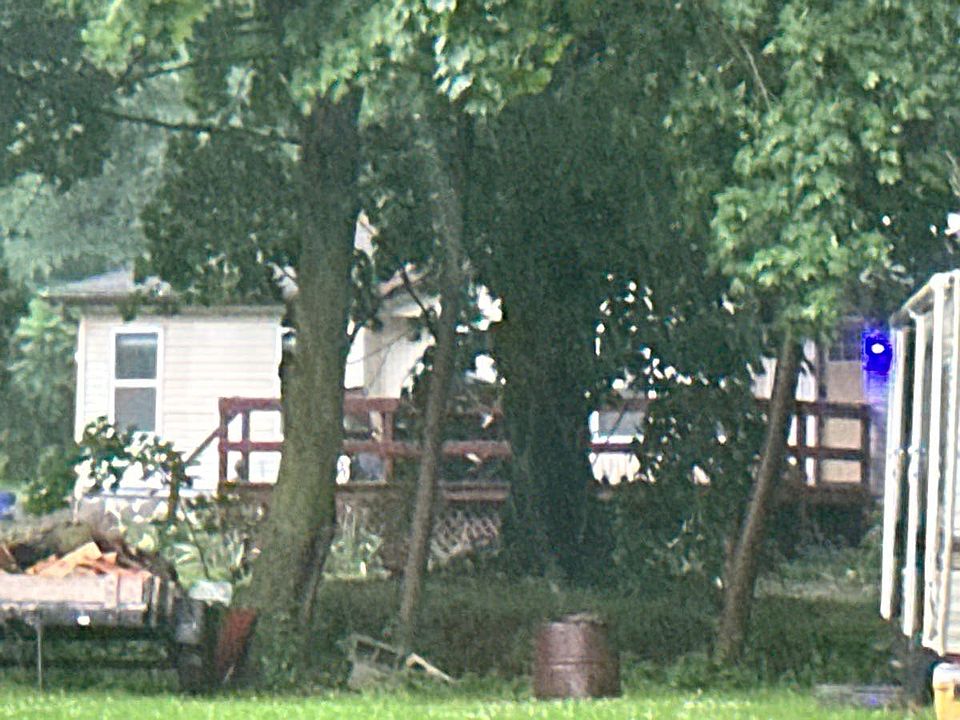 1st image of 4 White House Rd
