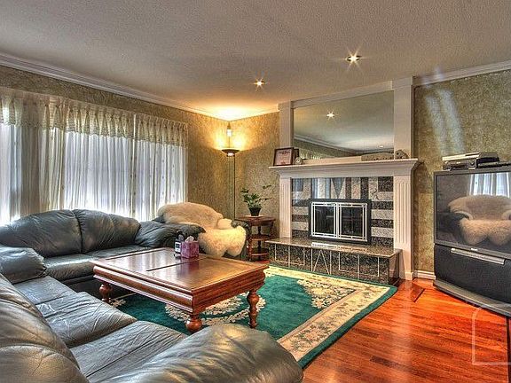 4th image of 1121 Queensbridge Way