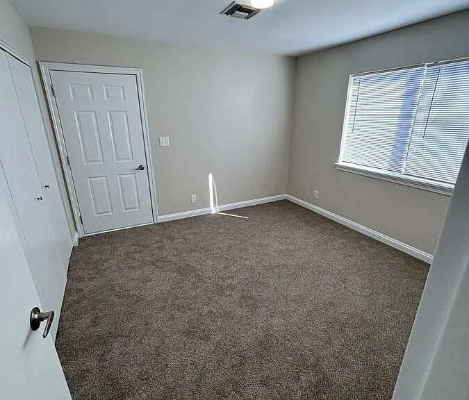 W164N8835 Mill St #B — Photo 11
