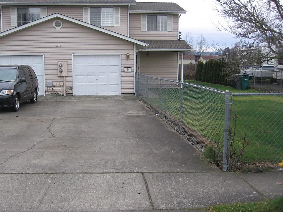 1st image of 1020 B St SE #B