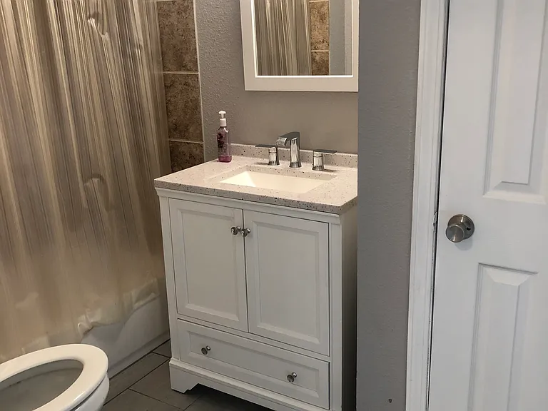 323 S Zunis Ave — Photo 6