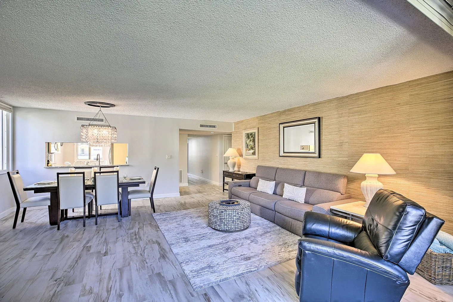 2 bed, 2.0 bath, 1496 sqft, $5,564 — Photo 3