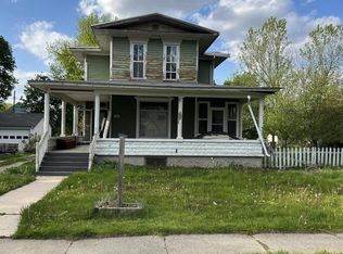 711 E Walworth Ave, Delavan, WI 53115