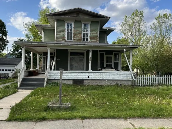 711 E Walworth AVENUE, Delavan, WI 53115