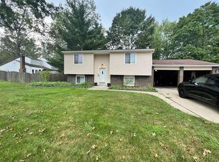 511 Hilltop Dr, Pickerington, OH 43147