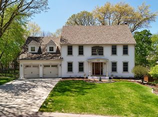 12581 Dover Dr, Apple Valley, MN 55124