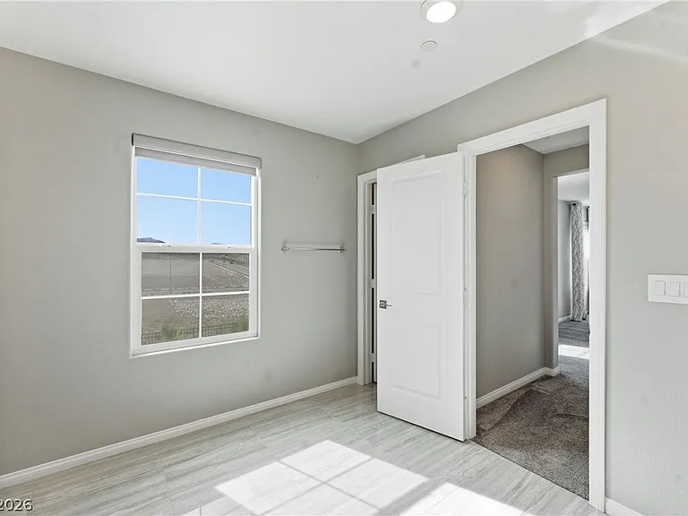2599 Tolmezzo St — Photo 31