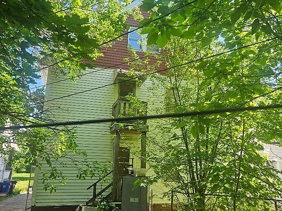 3rd image of 13705 Kelso Ave