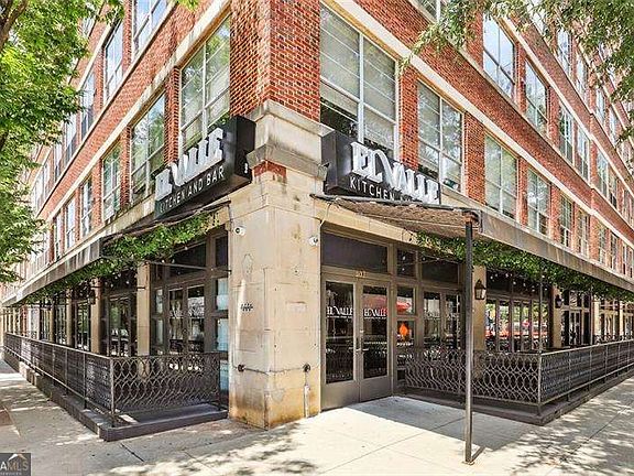 2nd image of 800 Peachtree St NE APT 8303