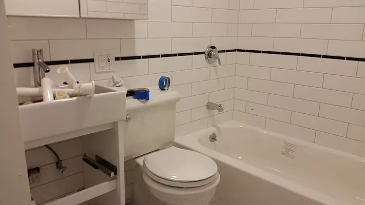 Rented by New York Realty Minimax Inc | media 9