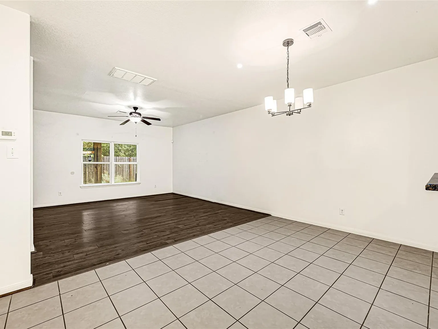 5 bed, 2.5 bath, 2677 sqft, $2,400 — Photo 4