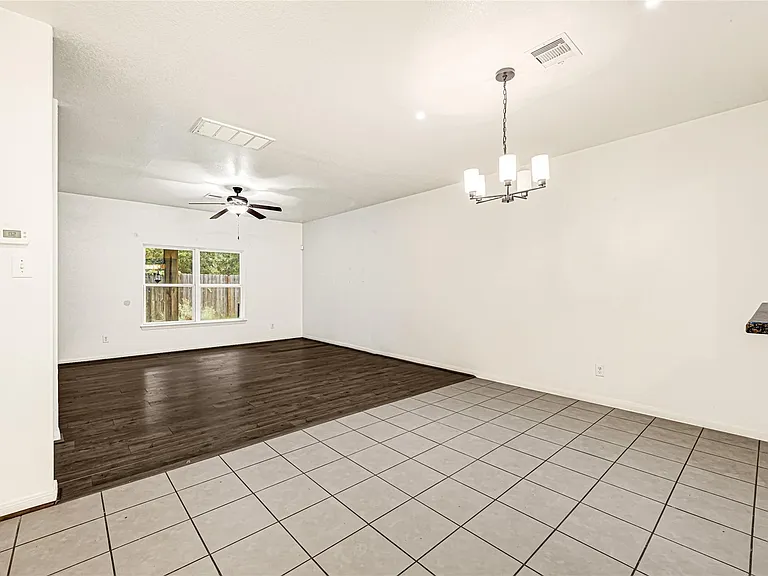 8843 Leclaire Meadow Dr — Photo 4
