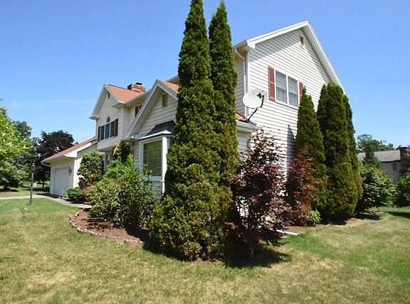 3rd image of 229 Kennedy Dr