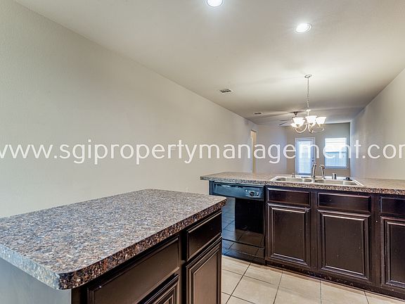 5th image of 2265 Stonebrook Ln